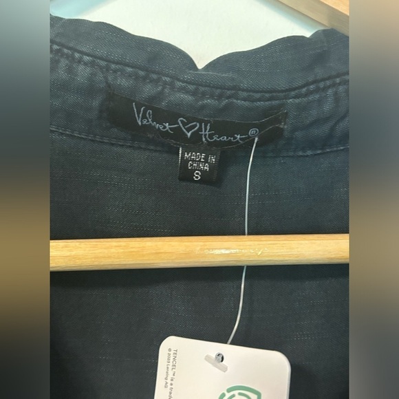 Velvet Heart- Raquel overdye  indigo shirt - Picture 8 of 11